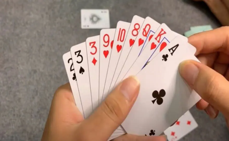 Bài Phỏm K8CC Cổng Game Bất Hủ Hấp Dẫn Mọi Thời Đại 3 Bắt đầu chơi – Đánh bài cơ bản